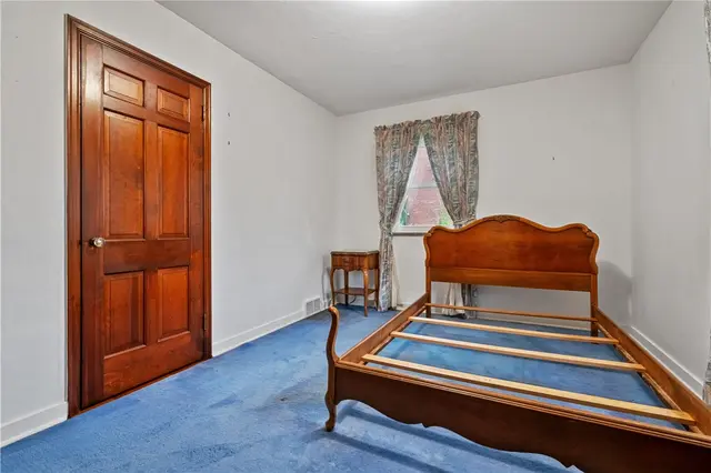 1022 Willow Dr gallery image 4