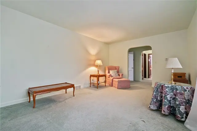 1022 Willow Dr gallery image 6