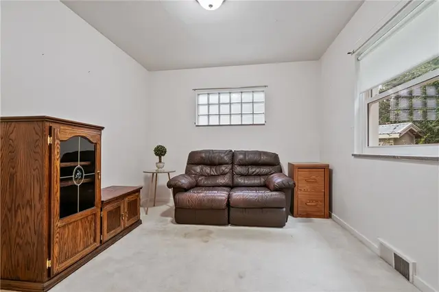 1022 Willow Dr gallery image 24