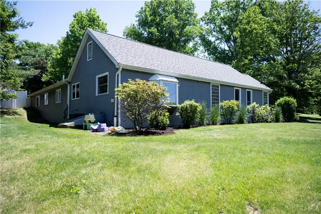 10246 Twin Hill Rd. gallery image 6