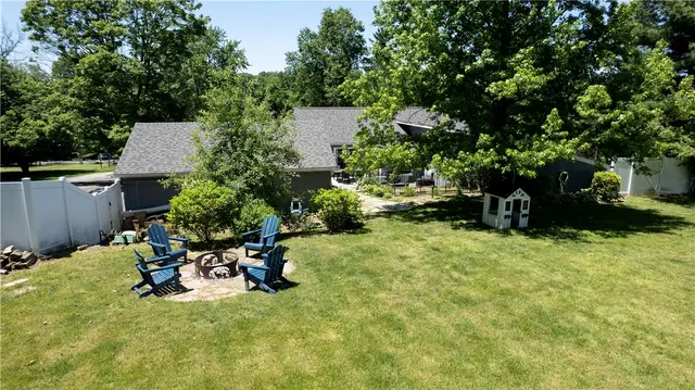 10246 Twin Hill Rd. gallery image 9