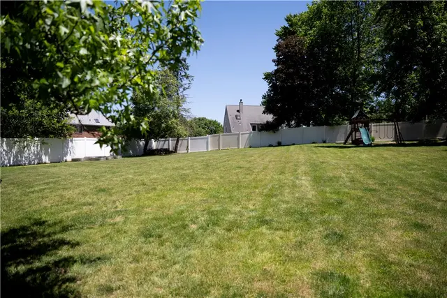 10246 Twin Hill Rd. gallery image 11