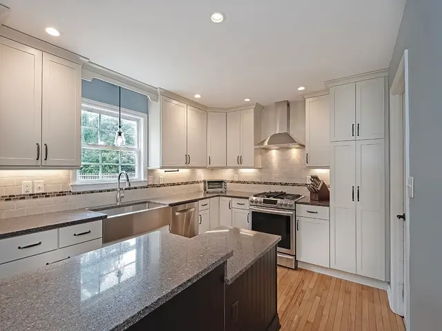 1026 S Lake Dr gallery image 14
