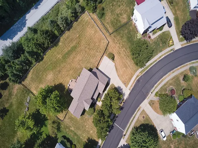 1026 S Lake Dr gallery image 32