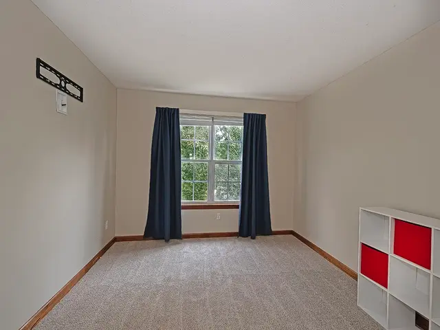 1026 S Lake Dr gallery image 33