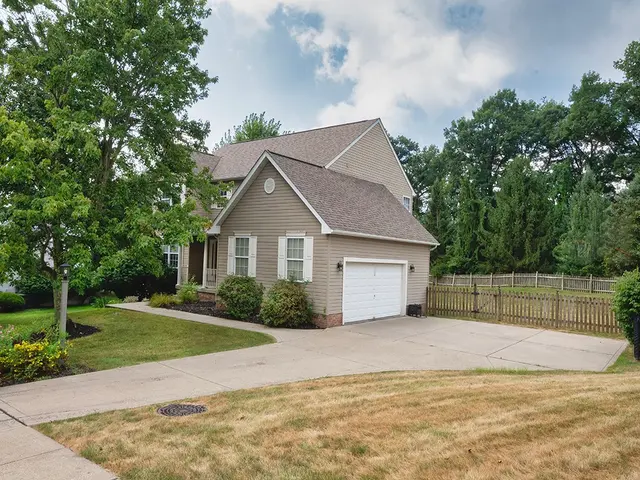 1026 S Lake Dr gallery image 50