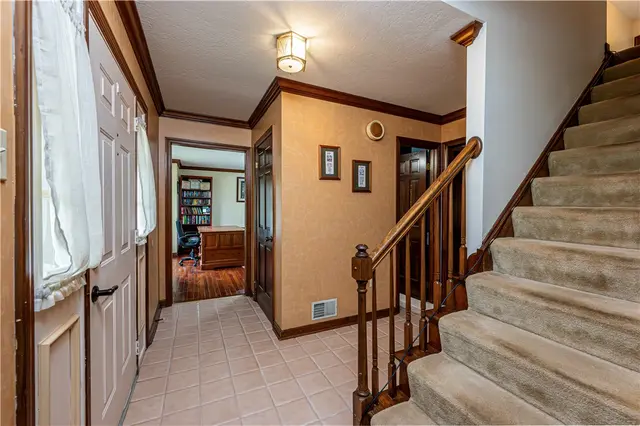 10282 Twin Hill gallery image 30
