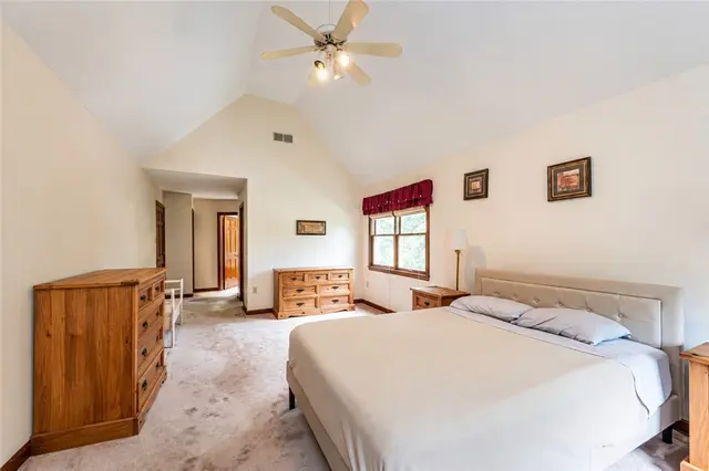 10282 Twin Hill gallery image 46