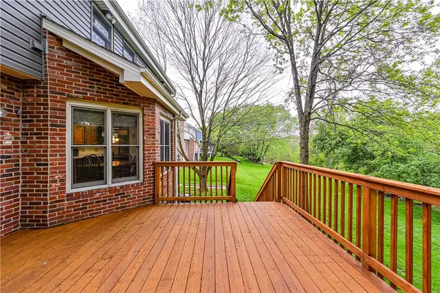 10282 Twin Hill gallery image 12