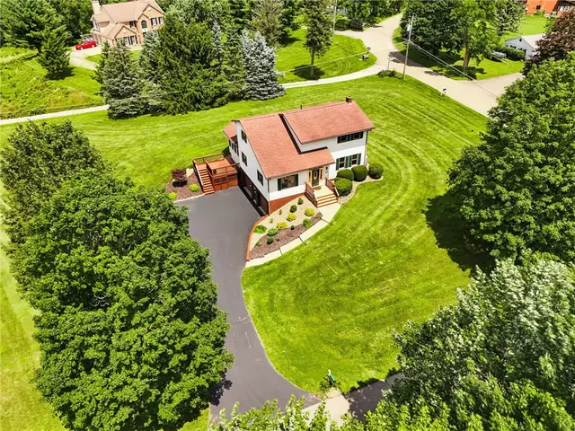 103 Allen Dr gallery image 3