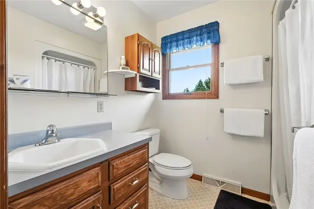 103 Allen Dr gallery image 19