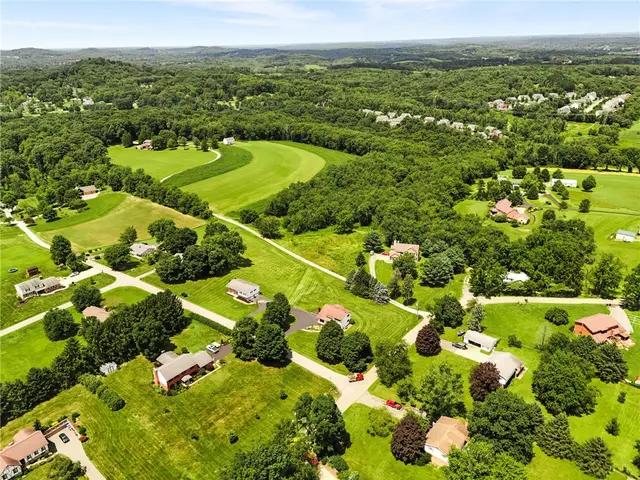 103 Allen Dr gallery image 27