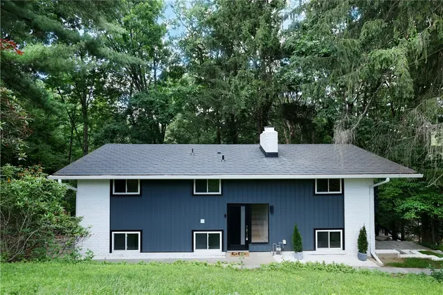 103 Arbor Dr gallery image 3