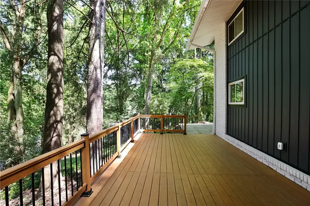 103 Arbor Dr gallery image 5