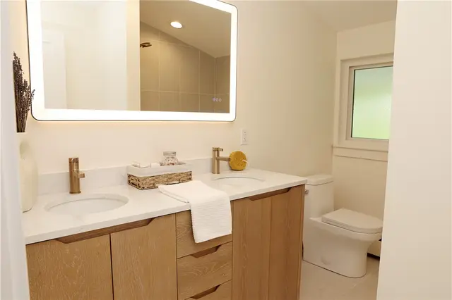 103 Arbor Dr gallery image 7