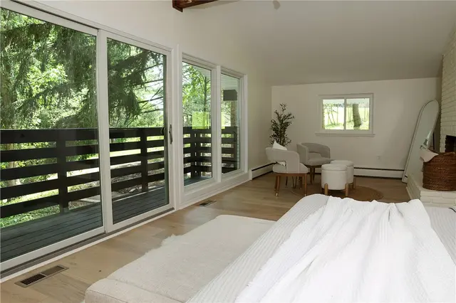 103 Arbor Dr gallery image 14