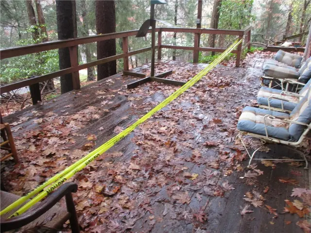103 Arbor Dr gallery image 28