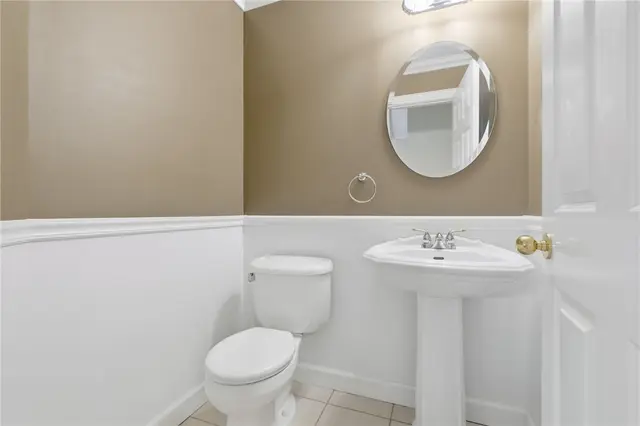 103 Beech St gallery image 8
