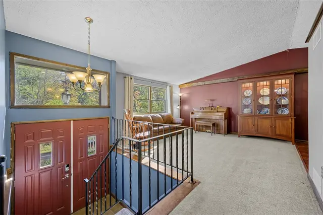 103 Buckhill Rd gallery image 9