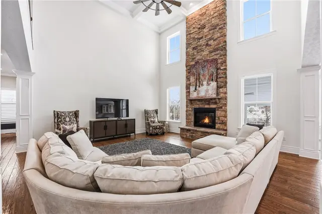 103 Hollyberry Court gallery image 7
