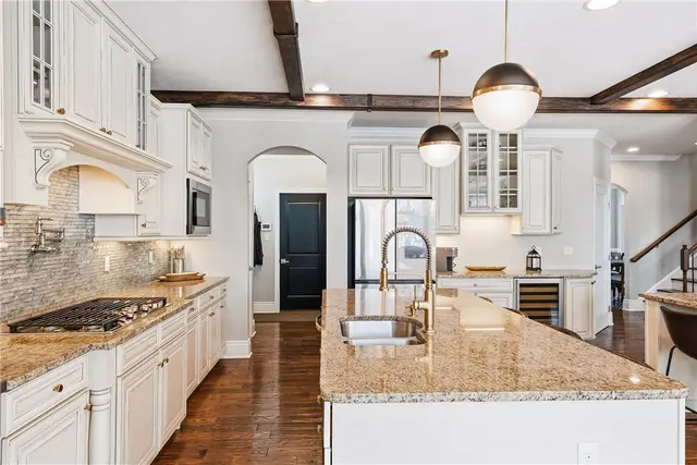 103 Hollyberry Court gallery image 11