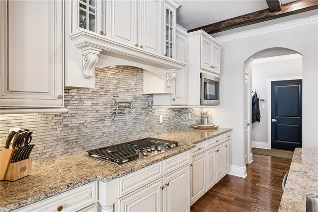 103 Hollyberry Court gallery image 12