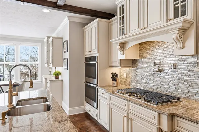 103 Hollyberry Court gallery image 13