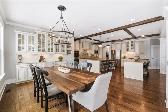 103 Hollyberry Court gallery image 17