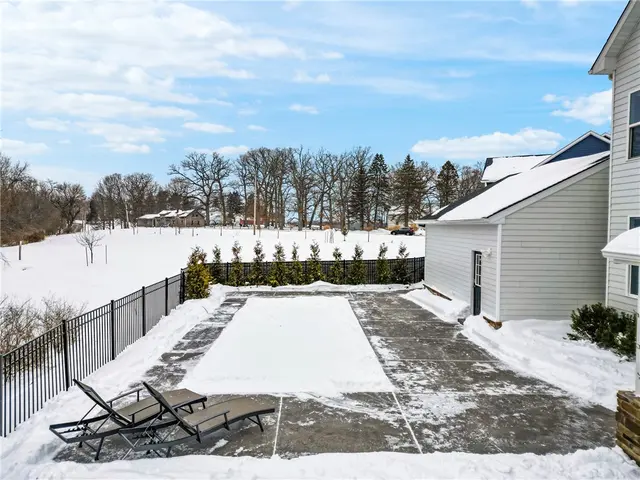 103 Hollyberry Court gallery image 48