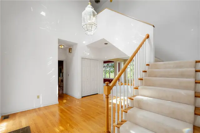 103 Isleworth Way gallery image 13