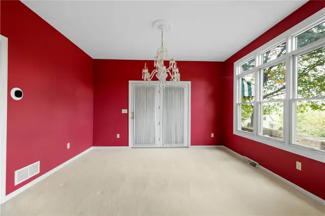 103 Isleworth Way gallery image 24