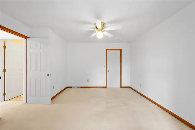 103 Isleworth Way gallery image 40