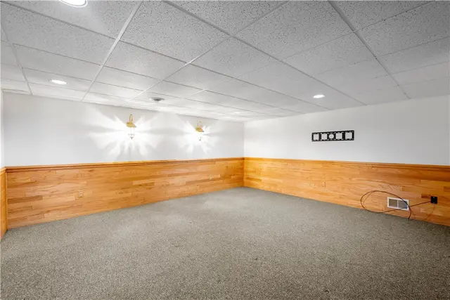 103 Isleworth Way gallery image 42