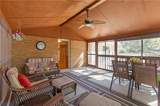 103 Mayer Dr. gallery image 2