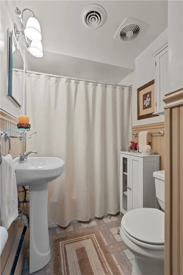 103 Mayer Dr. gallery image 3