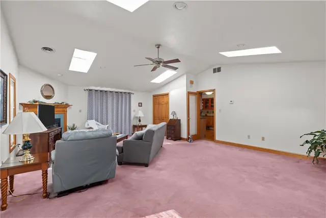 103 Mayer Dr. gallery image 9