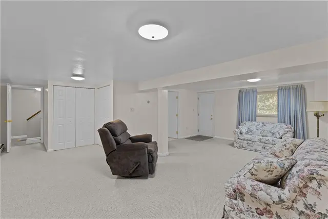 103 Mayer Dr. gallery image 15