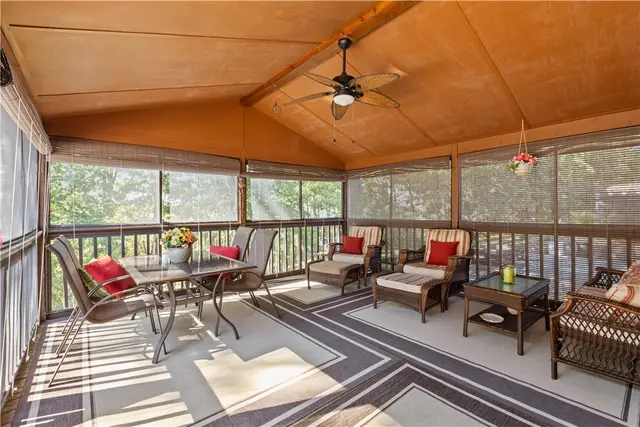 103 Mayer Dr. gallery image 19