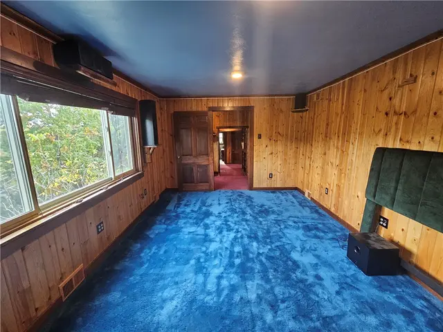 103 Sycamore Dr gallery image 9