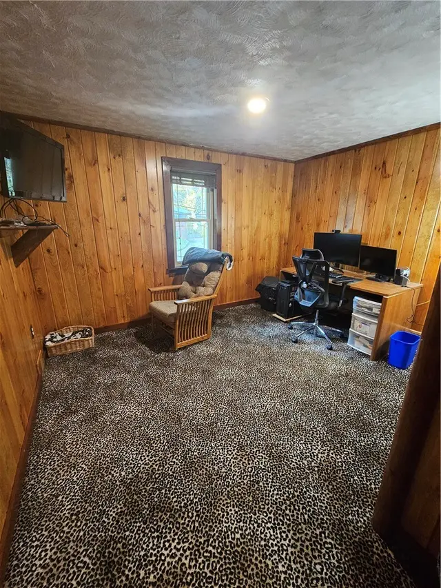 103 Sycamore Dr gallery image 35