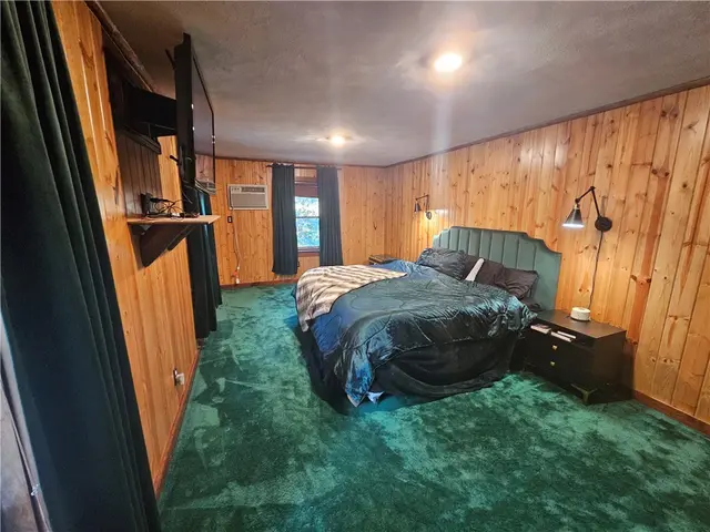103 Sycamore Dr gallery image 41