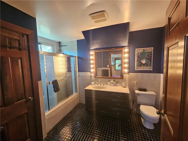 103 Sycamore Dr gallery image 45