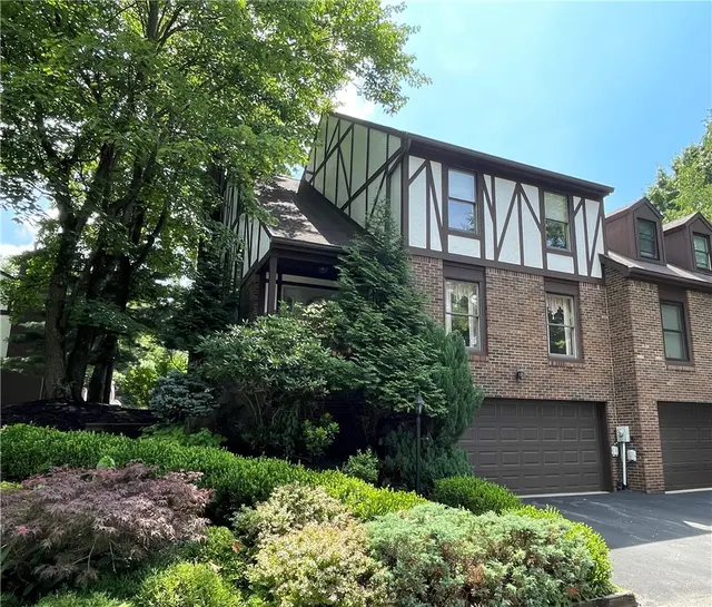 103 TIMBER LANE COURT gallery image 2
