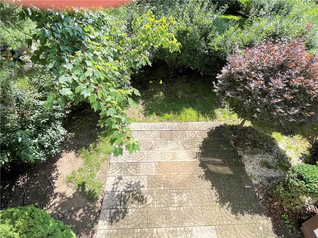 103 TIMBER LANE COURT gallery image 4