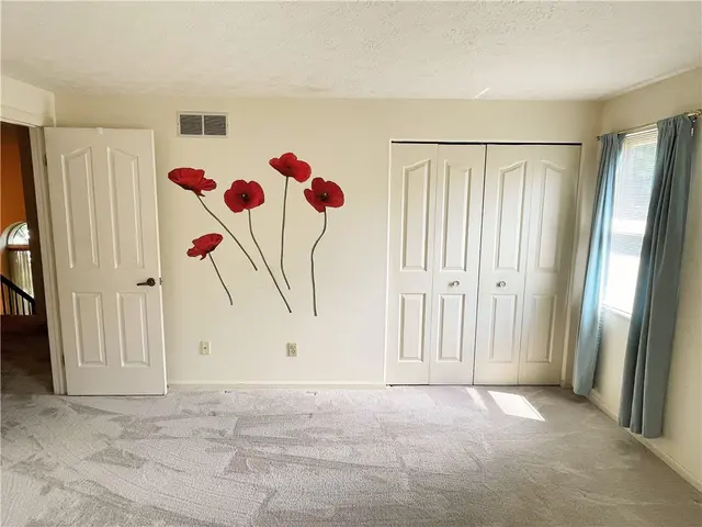 103 TIMBER LANE COURT gallery image 6
