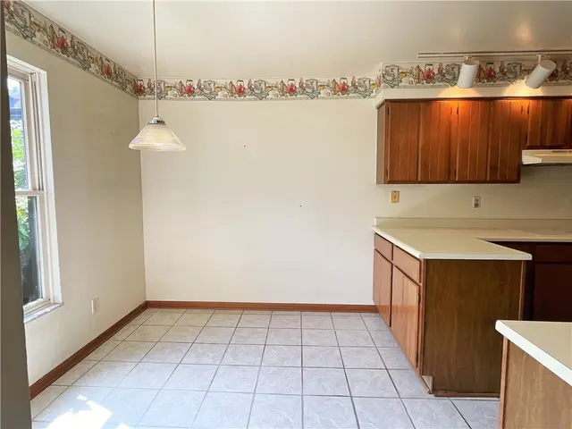 103 TIMBER LANE COURT gallery image 28