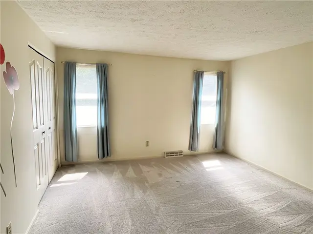 103 TIMBER LANE COURT gallery image 29
