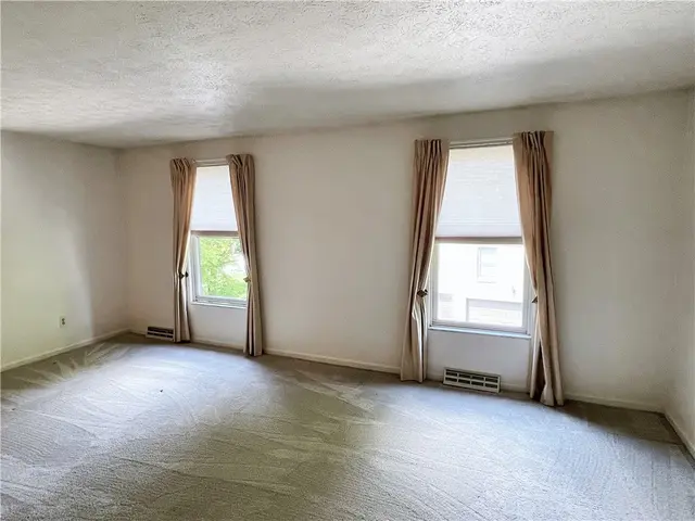 103 TIMBER LANE COURT gallery image 33