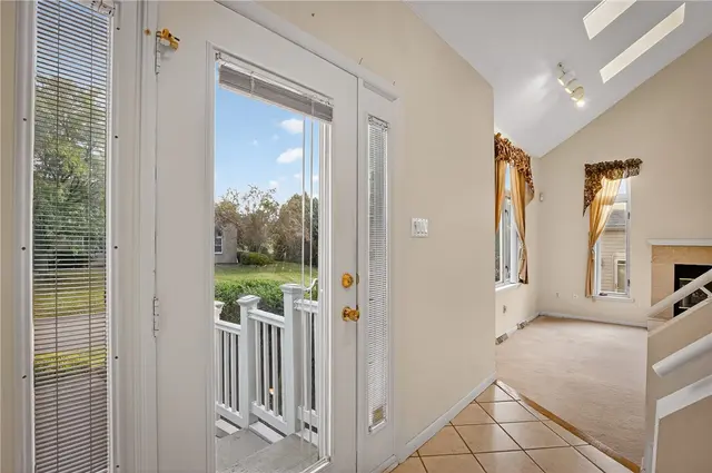 103 Village Dr gallery image 4