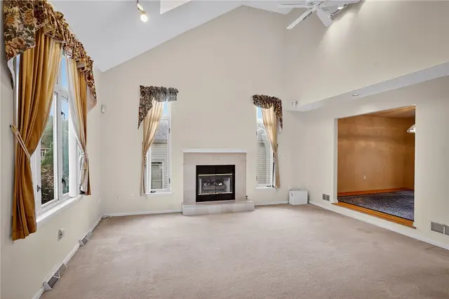 103 Village Dr gallery image 6